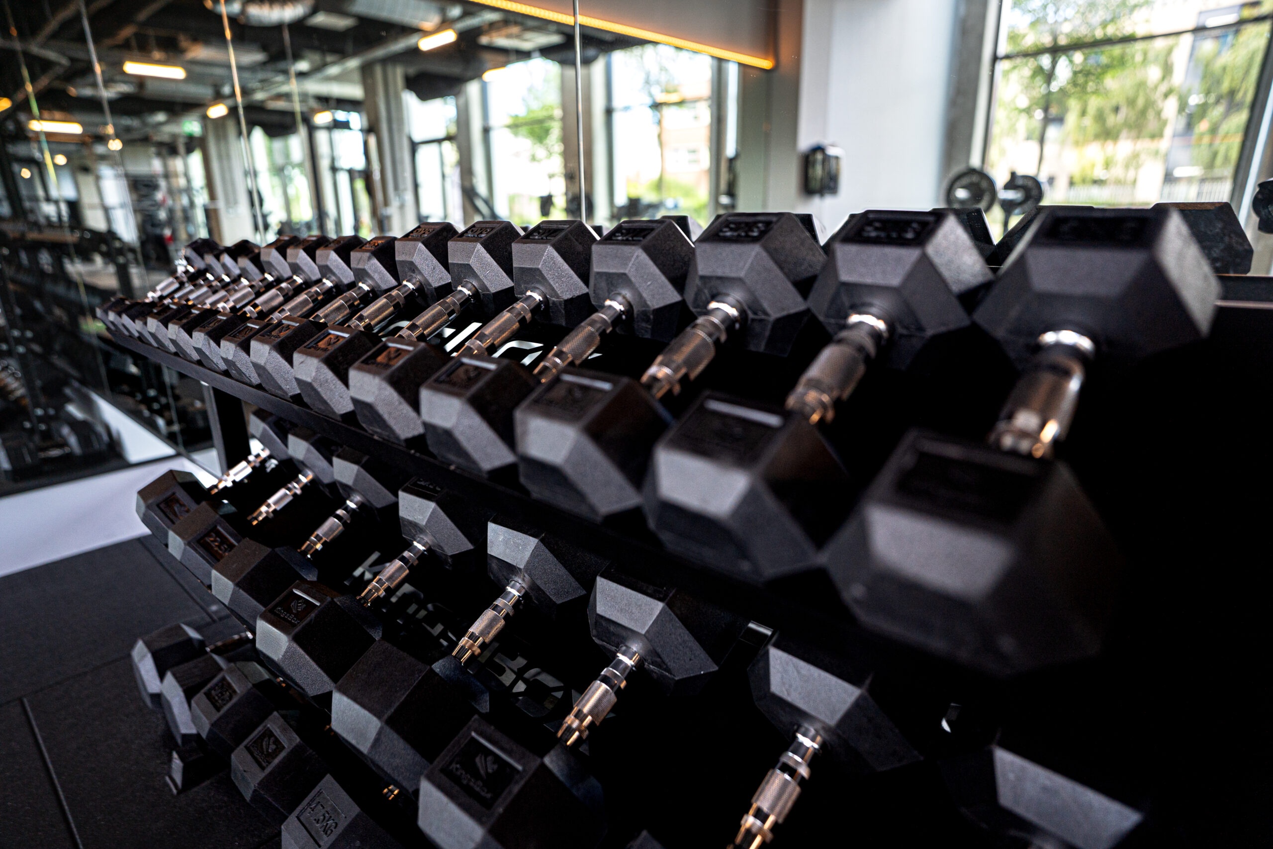Zo verdienen gyms aan trainingsschema's